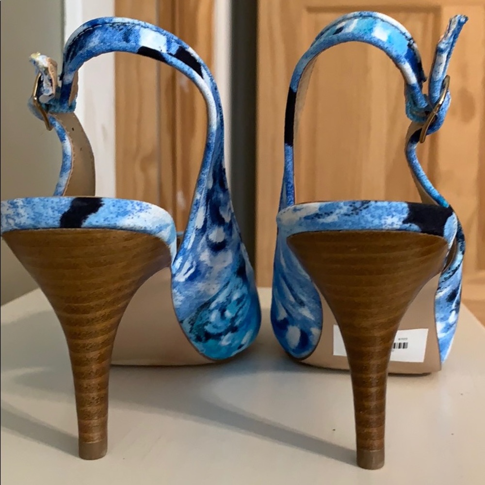 Flowered Heels - Picture 4 of 5